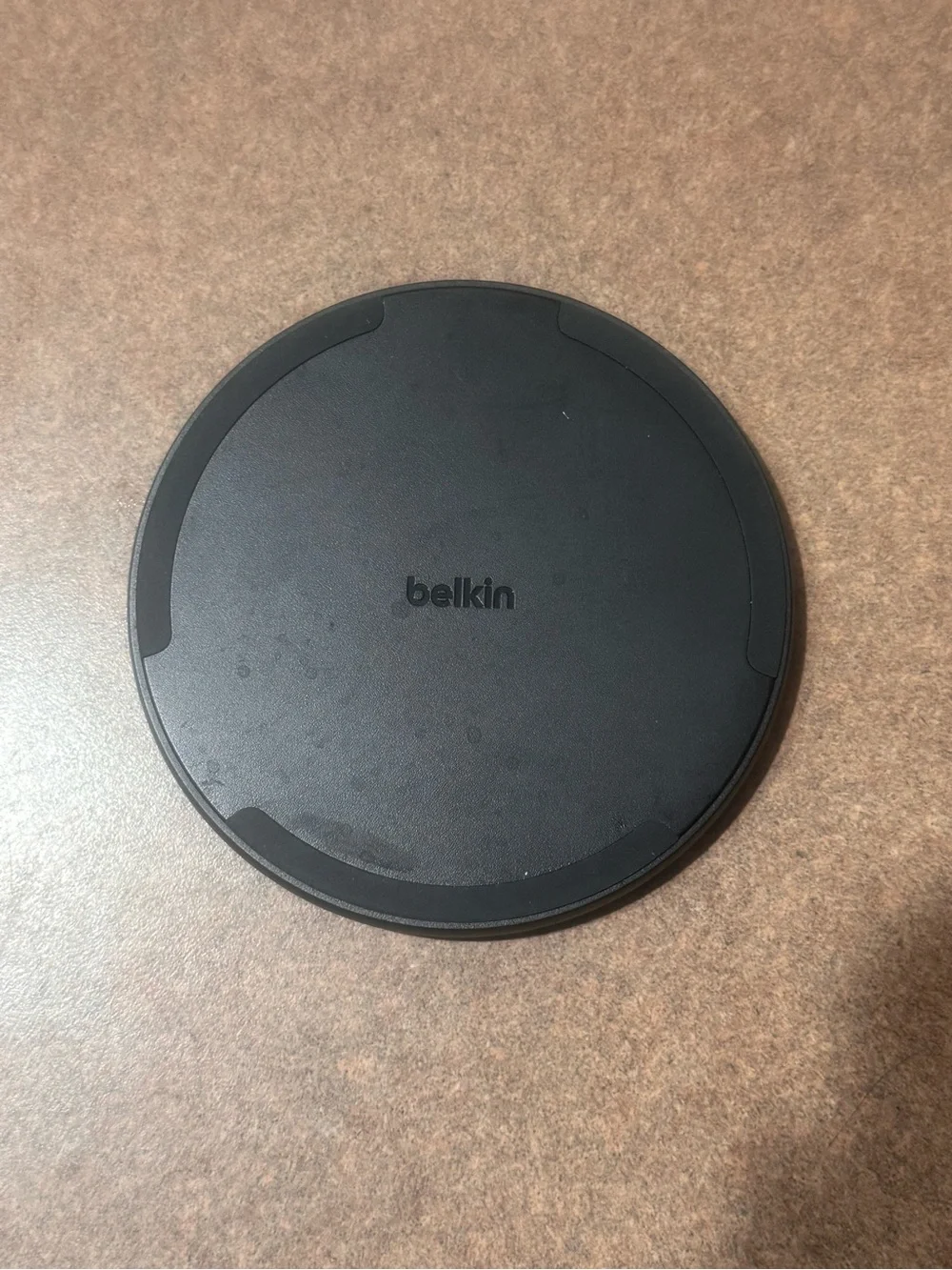 Belkin 15W BoostCharge Wireless Charging Pad Cell Phone Travel Friendly Compact